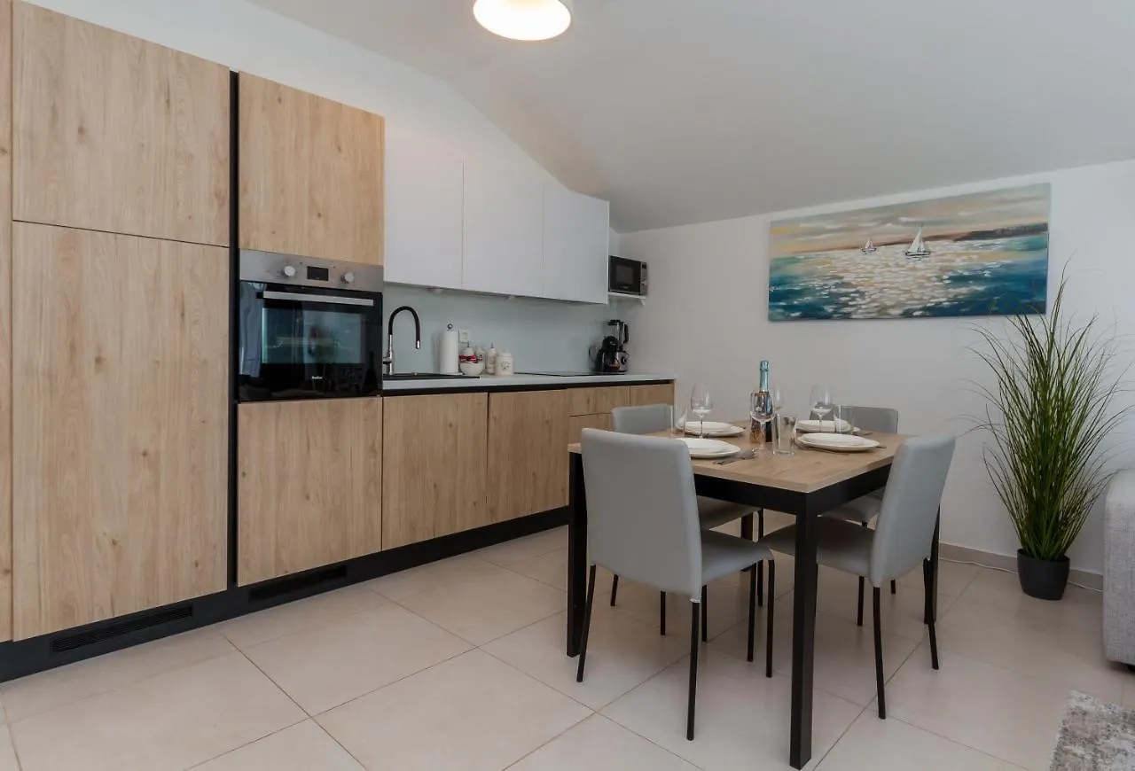 Garden Palace - Dorothy Supreme Apartment Umag