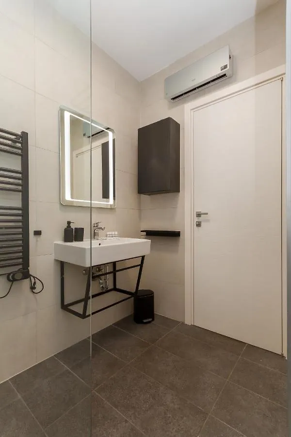 Garden Palace - Dorothy Supreme Apartment Umag 0*,  Croatia